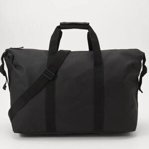 RAINS Hilo Weekend Bag W3 Black Duffle Luggage Straps Black Overnight BRAND NEW